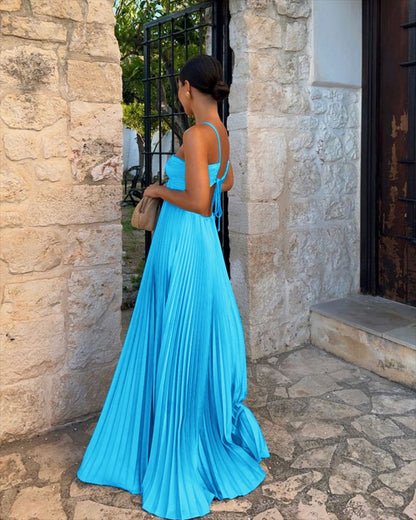 Robe Longue Plissée Sans Manches à Dos Nu – Élégance & Séduction
